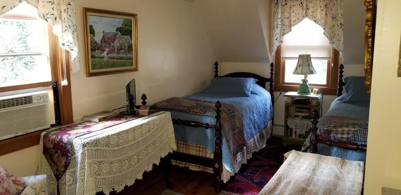 Eastgate Inn B&B Lenox Buitenkant foto